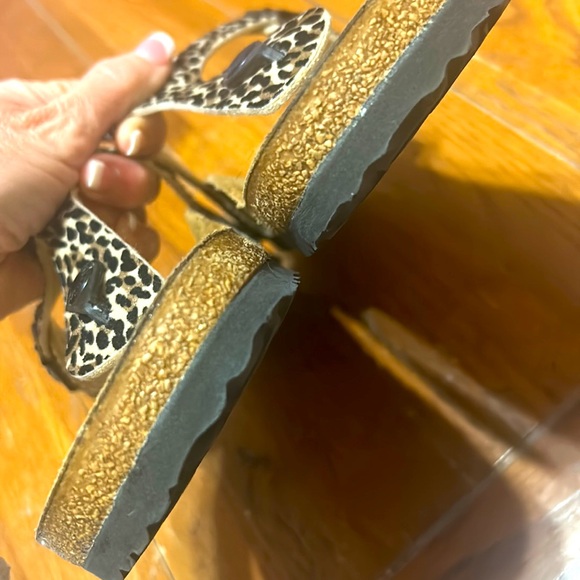 BIRKENSTOCK GIZAH Leopard Animal Print Thong SANDAL Gently worn 39 EUR/8-8.5 US - Picture 7 of 11